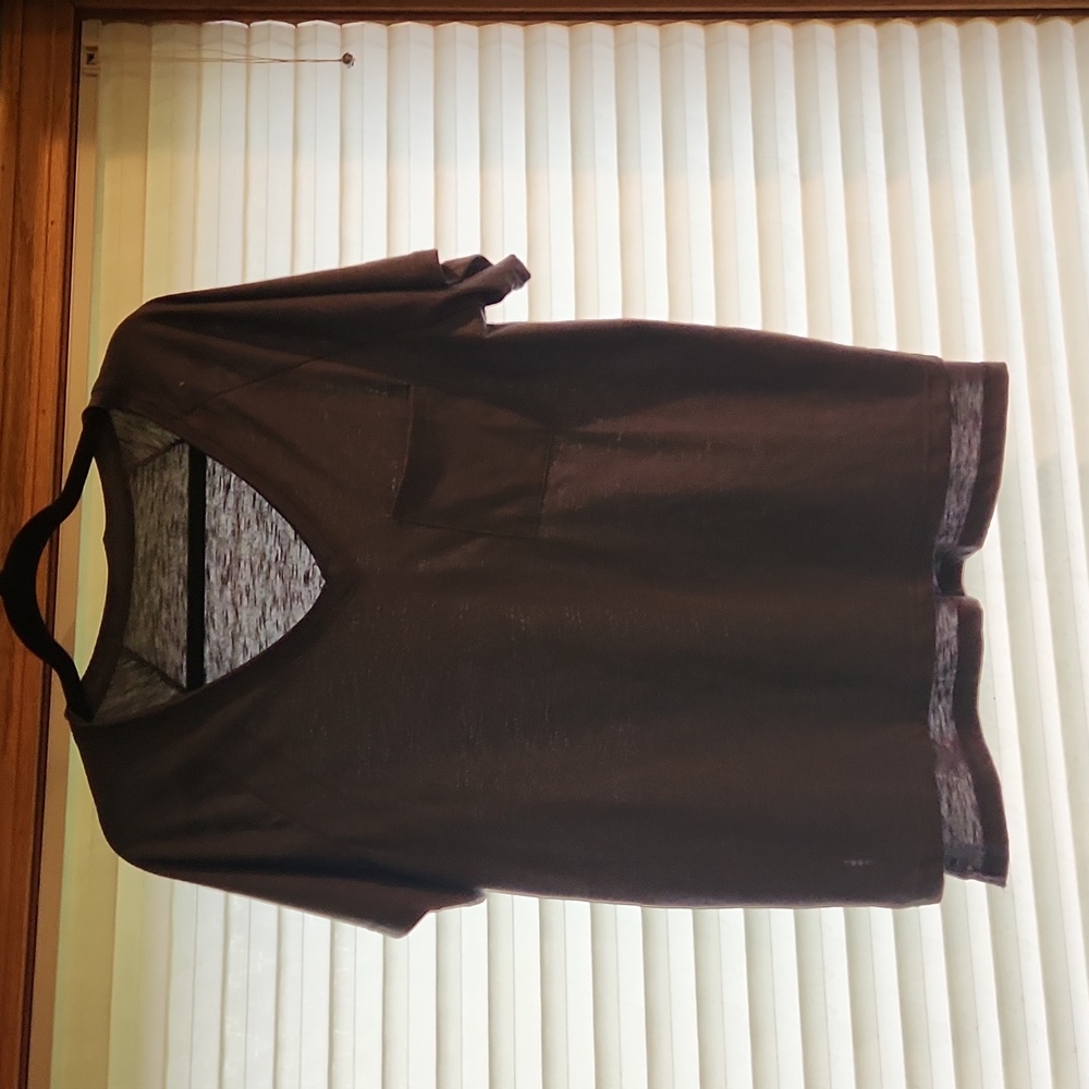 Charcoal gray women's v neck t shirt,  size medium,  brand unknown